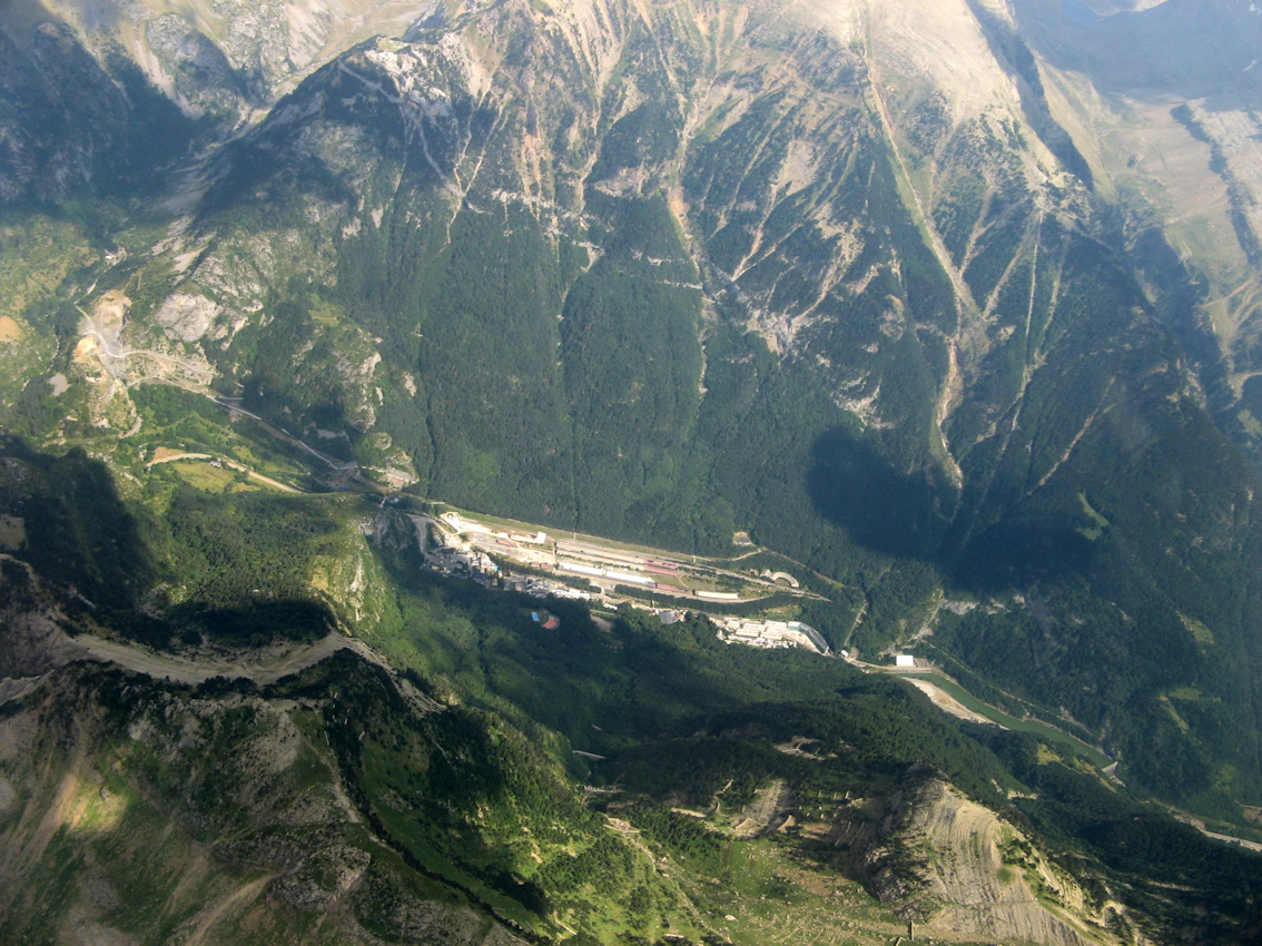 La gare de Canfranc et sa protection contre les
avalanches Canfranc estacion